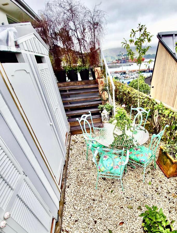 Apartamento Glamping In Luxury At Little Lytelton Boatique House Lyttelton Exterior foto